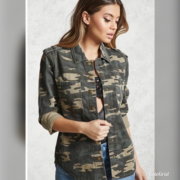 Forever 21 Jackets & Blazers - NWT Forever 21 Camo Print Jacket